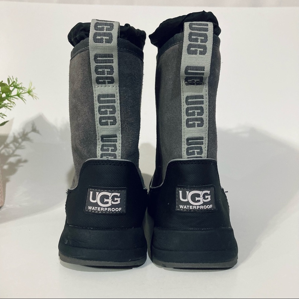 Ugg Unisex Youth Kirby Gray Waterproof Pull On Suede Boots Size 3 - Picture 4 of 8